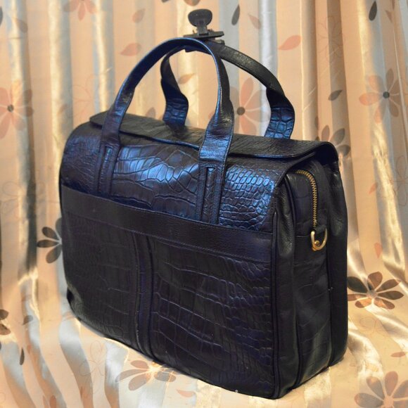 Tuscan Black Leather Briefcase - Picture 2 of 4